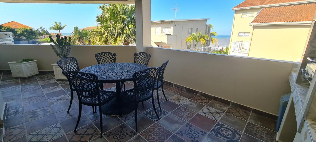 شقة Aride 4 Awesome View Of Uvongo Main Swimming Beach From Communal Braai Area مارغيت المظهر الخارجي الصورة